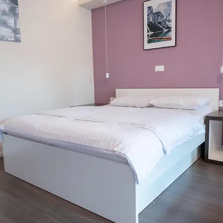 Apartman Hana - *