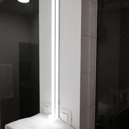Apartman Hana - *